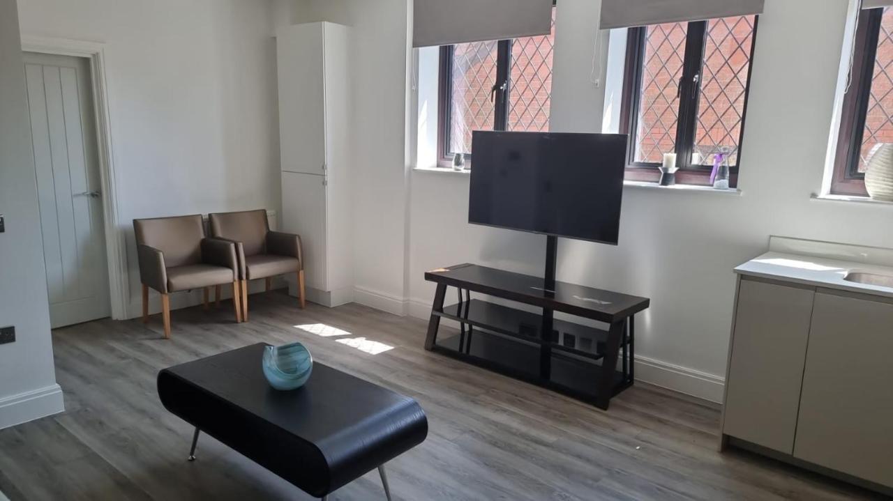 Jasmin Apartments - Luxury 1 & 2 Bedroom Units With Free Parking 布希 外观 照片