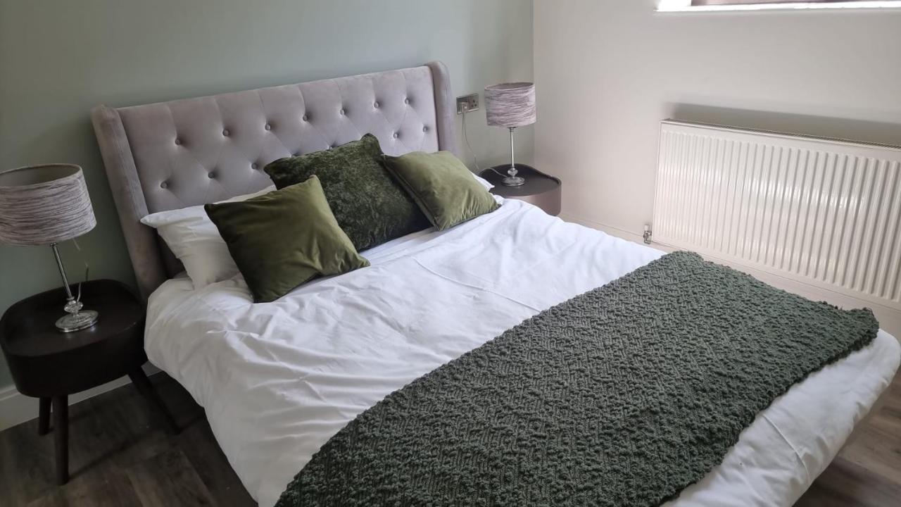 Jasmin Apartments - Luxury 1 & 2 Bedroom Units With Free Parking 布希 外观 照片